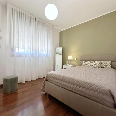 Casa Delle Rondini شقة